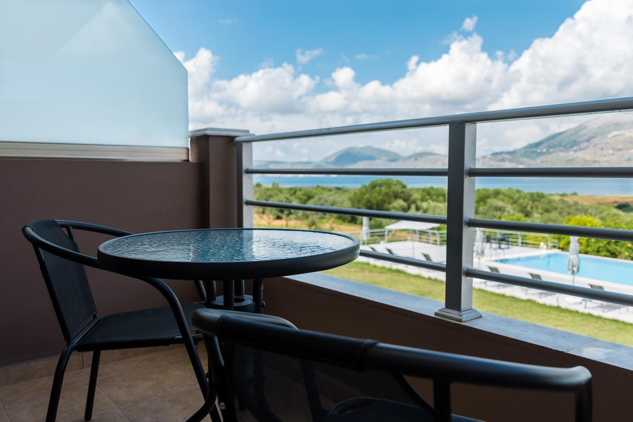 Phaedra Suites Lixouri Ngoại thất bức ảnh